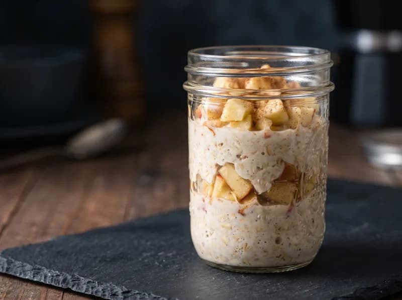 Overnight oats con manzana y canela